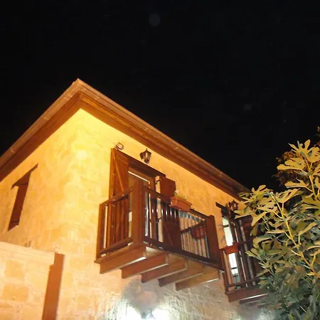 Magdalous House Летний дом *