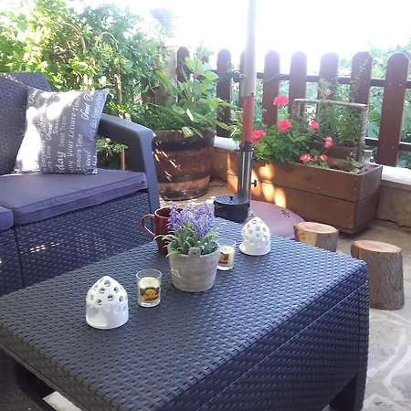 Летний дом Magdalous House *