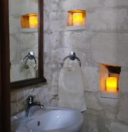 Magdalous House Летний дом *