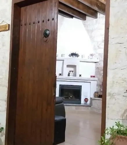 Country house Magdalous House *